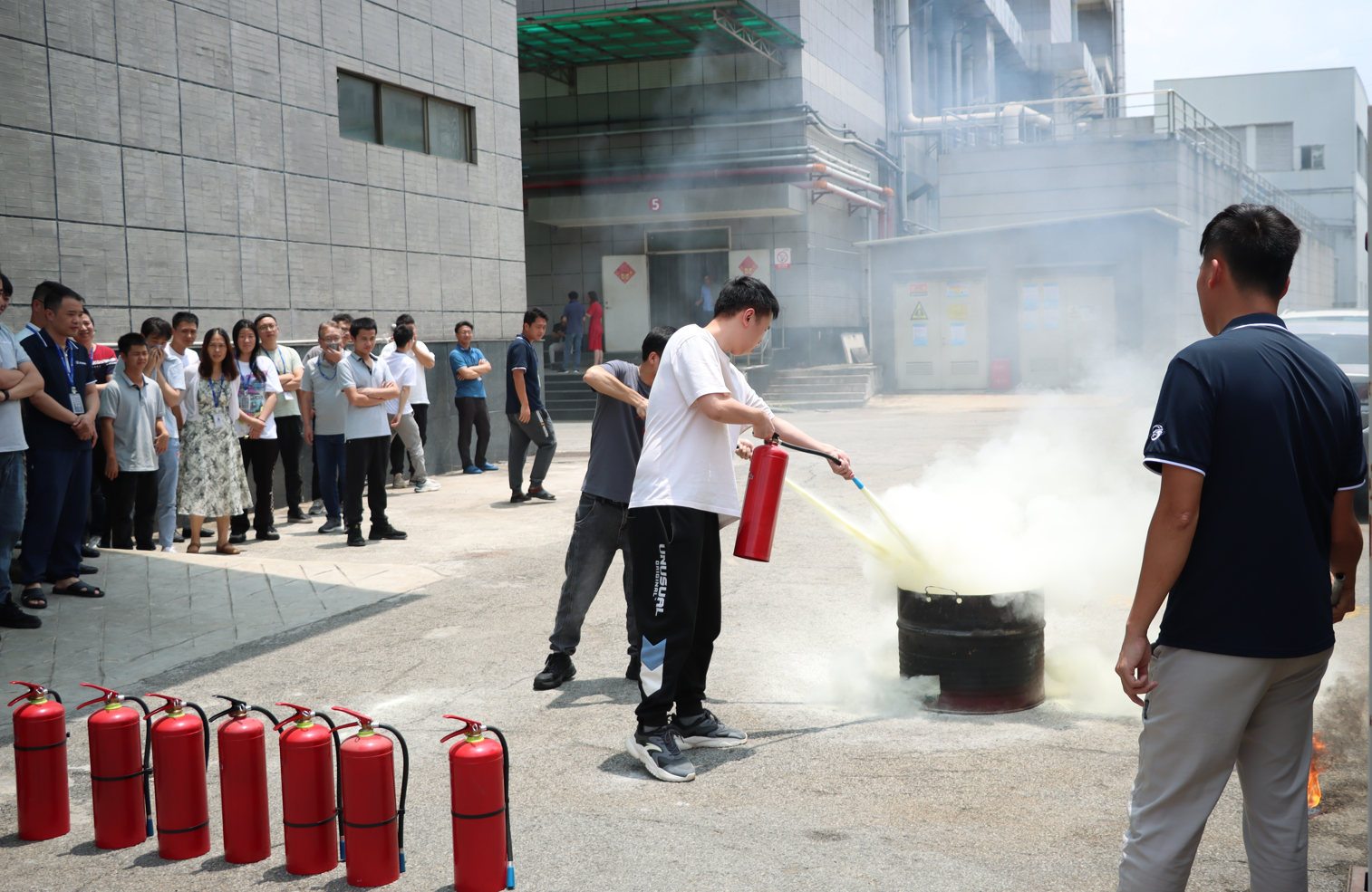 安全生产月 | 东城厂区成功开展消防疏散演练活动